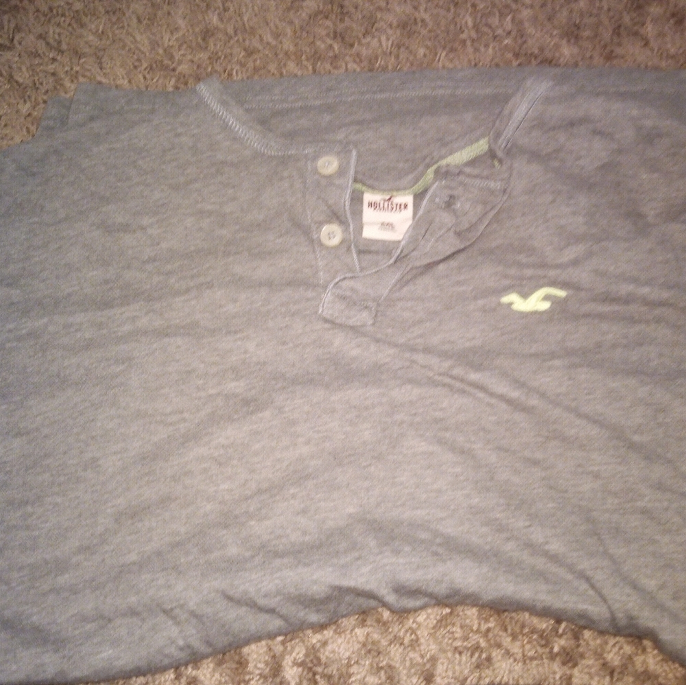 Mens grey Hollister t-shirt